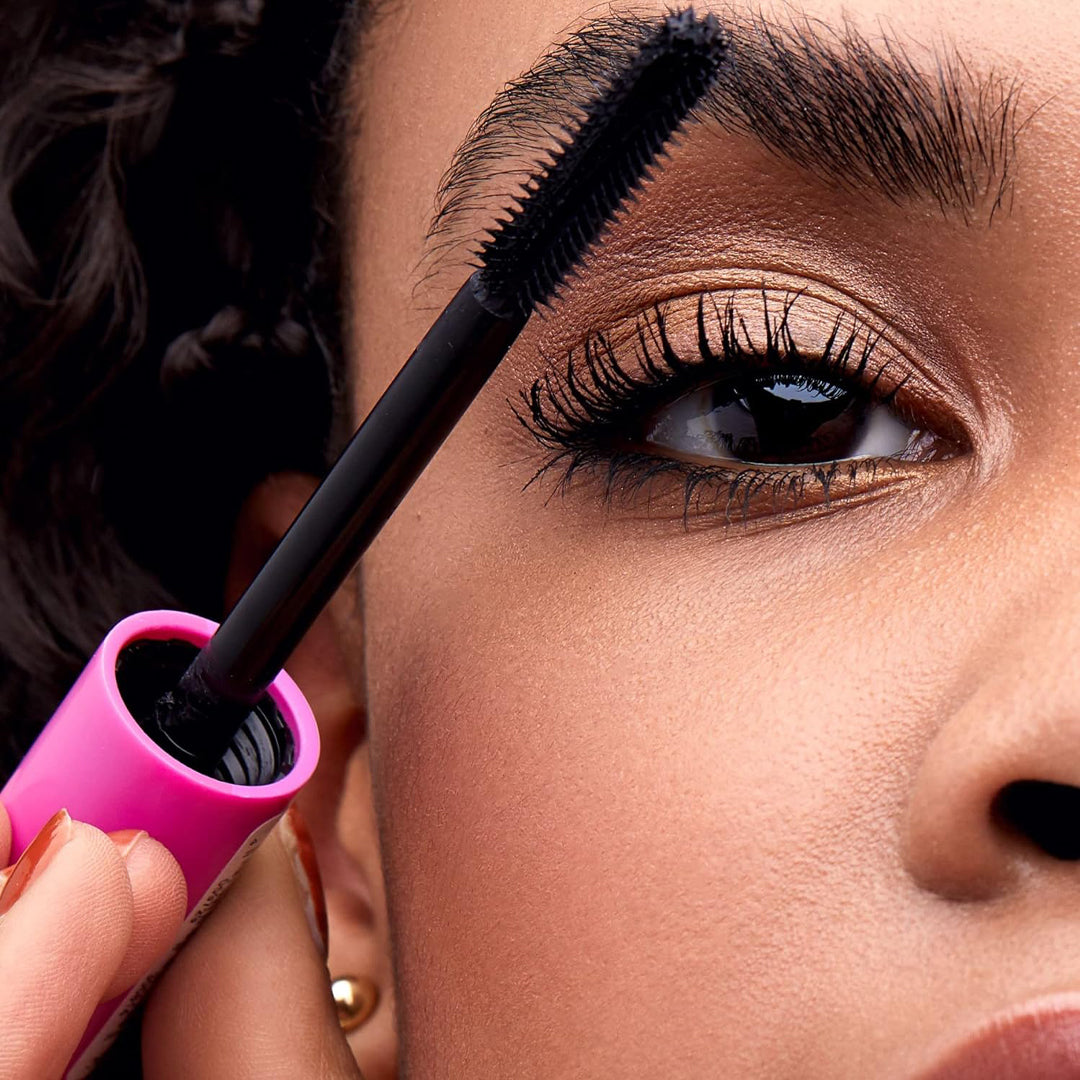 Essence mascara i love extreme + Free Lash Curler Jasmine Beauty